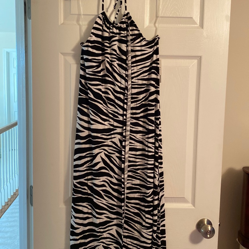 Women beach cover up with split wrap front.